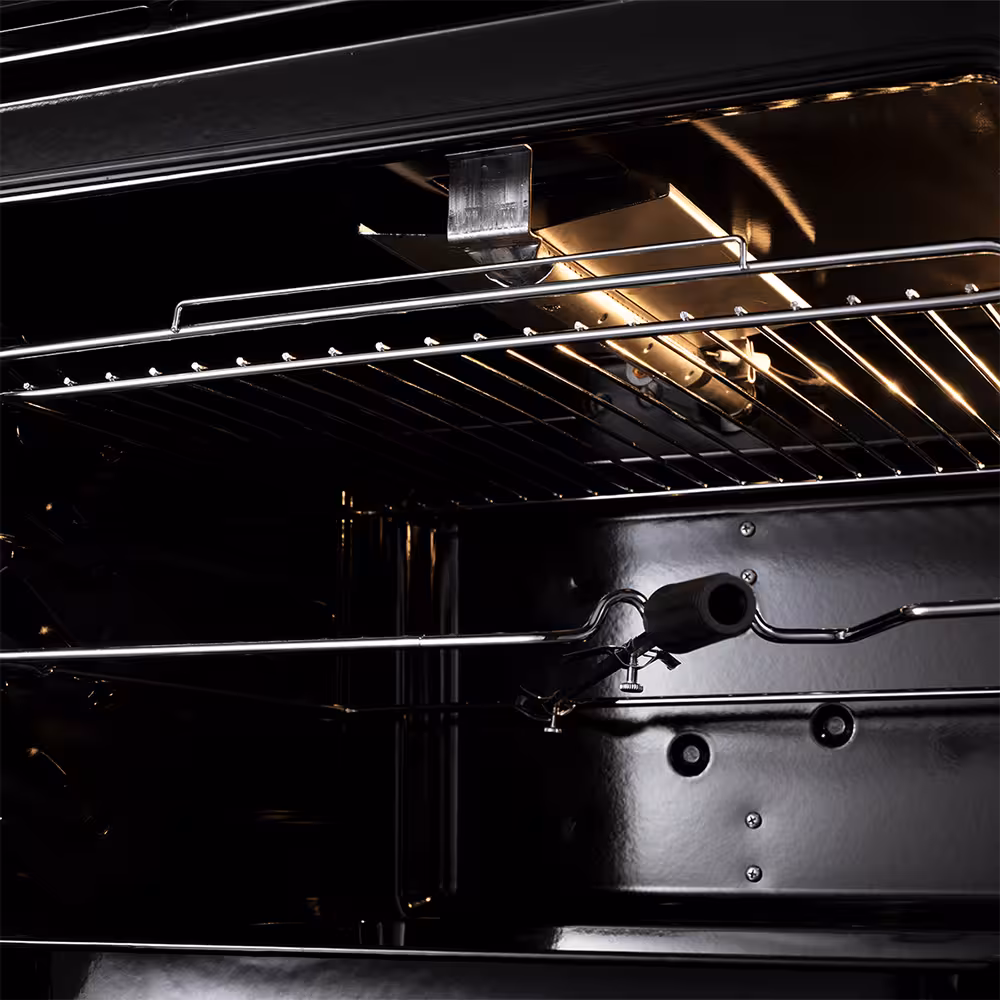 Horno Empotrable HEI-75GN Indurama une elegancia y potencia, ideal para cocinar con precisión y disfrutar de resultados dorados y perfectos cada día.