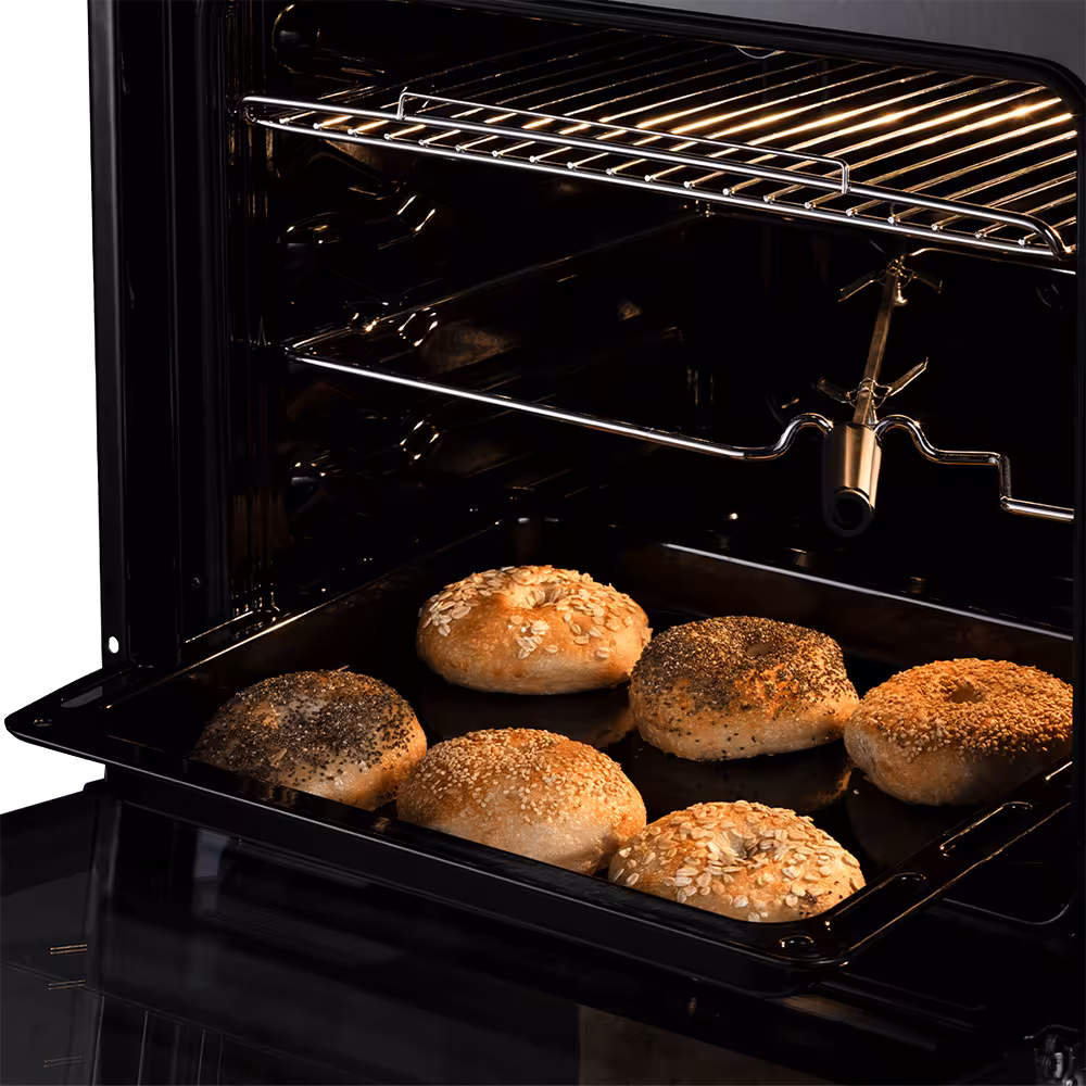 Horno Empotrable HEI-75GN Indurama une elegancia y potencia, ideal para cocinar con precisión y disfrutar de resultados dorados y perfectos cada día.