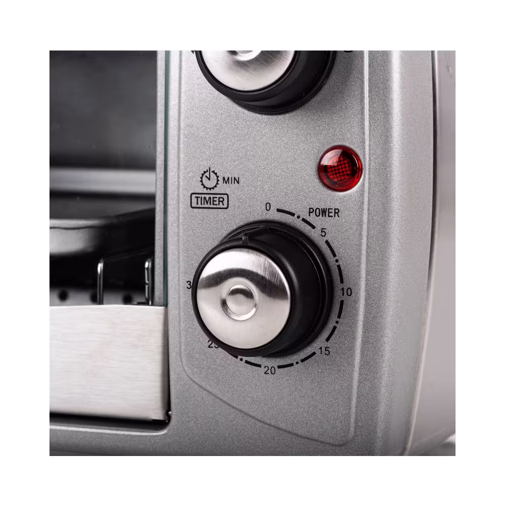 Horno tostador Indurama HTI-10L, compacto y eficiente, ideal para tostar, hornear y calentar con rapidez en tu cocina.