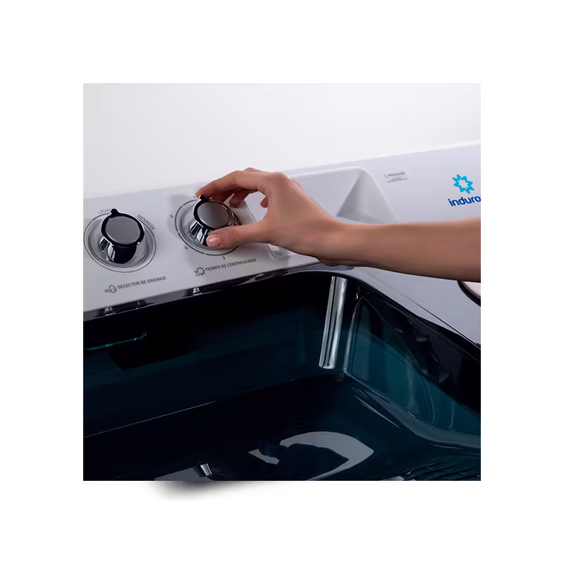 La Lavadora Semiautomática Indurama LRI-15BLSA 15 kg ofrece centrifugado plus y filtro atrapa pelusas. ¡Eficiencia y practicidad en blanco!